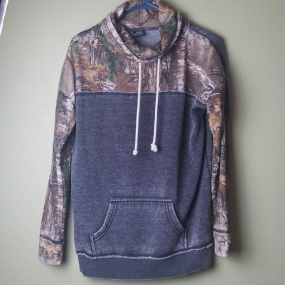 realtree sweatshirt